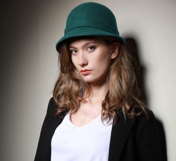 Chapeau marron hiver bonnet forme cloche pour femme NEUF S 55 cm